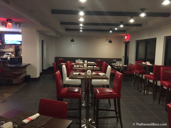 Breakfast - Four Points by Sheraton Newburgh Stewart Airport - Starwood SPG Hotel