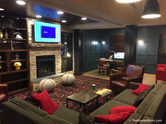 Lobby - Four Points by Sheraton Newburgh Stewart Airport - Starwood SPG Hotel