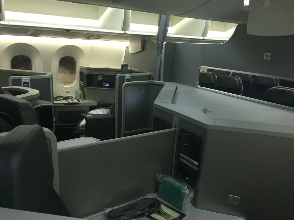 AA 787