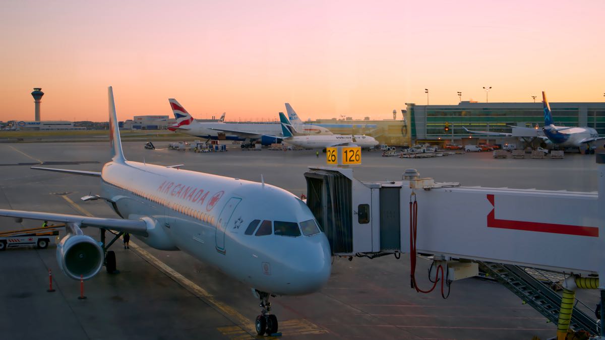 il tramonto a Toronto YYZ