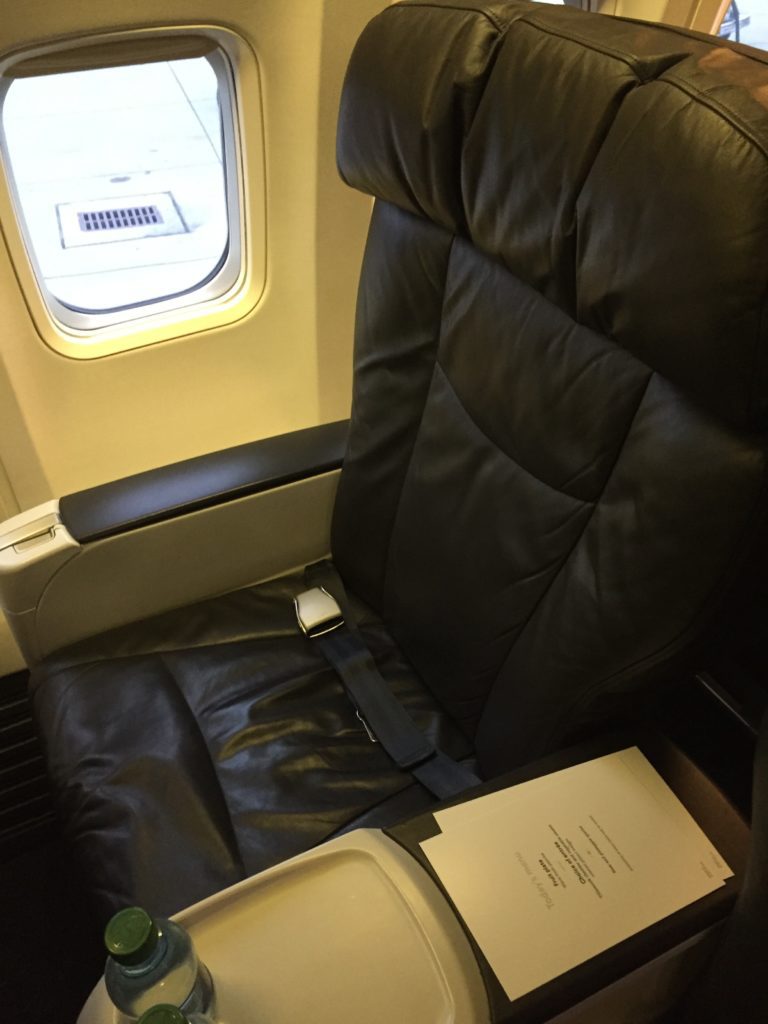 alaska airlines first class oakland maui seat