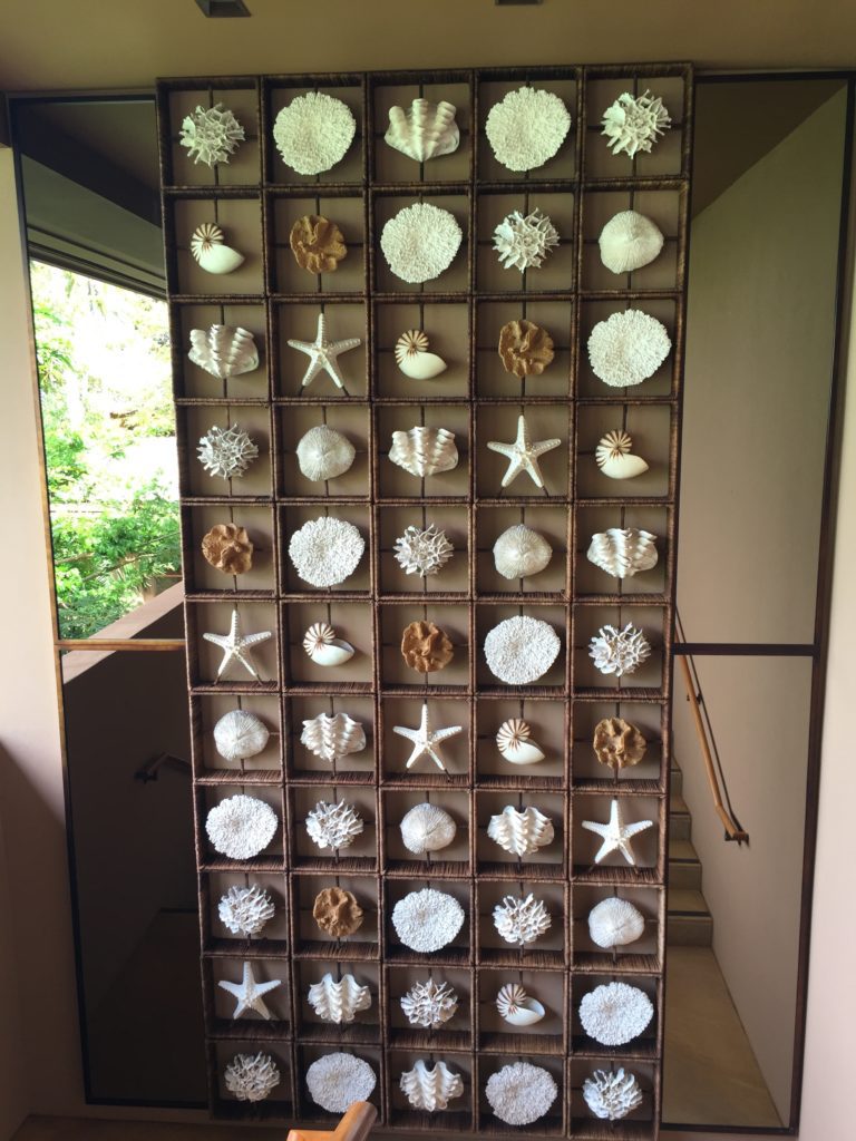 four seasons lanai hallway decor