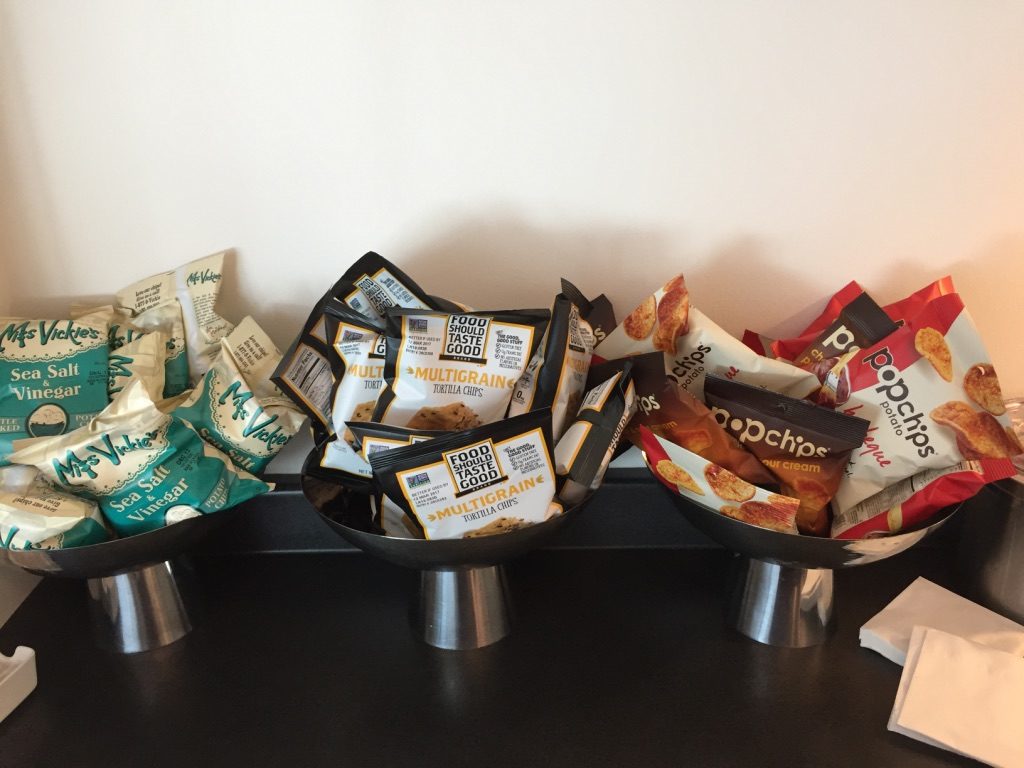 british-airways-first-class-lounge-sfo-food-5