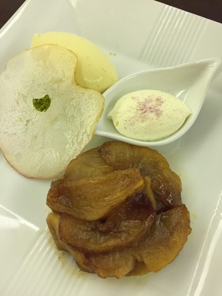 japan-airlines-first-class-hnd-sfo-baked-tarte-tartin