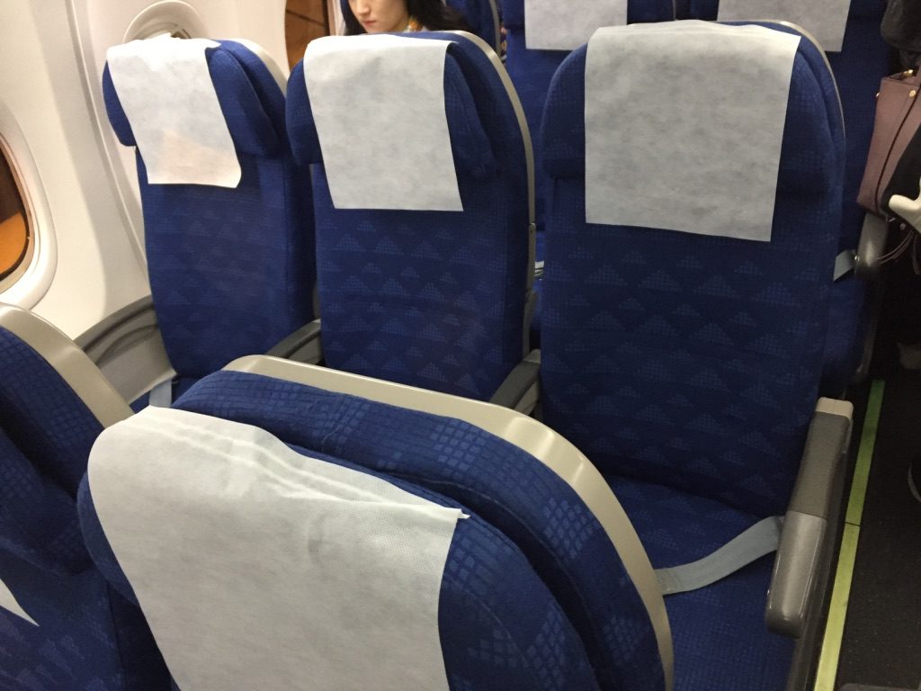 korean-air-economy-class-gimpo-seoul-jeju-seat
