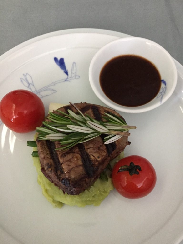 korean-air-first-class-steak