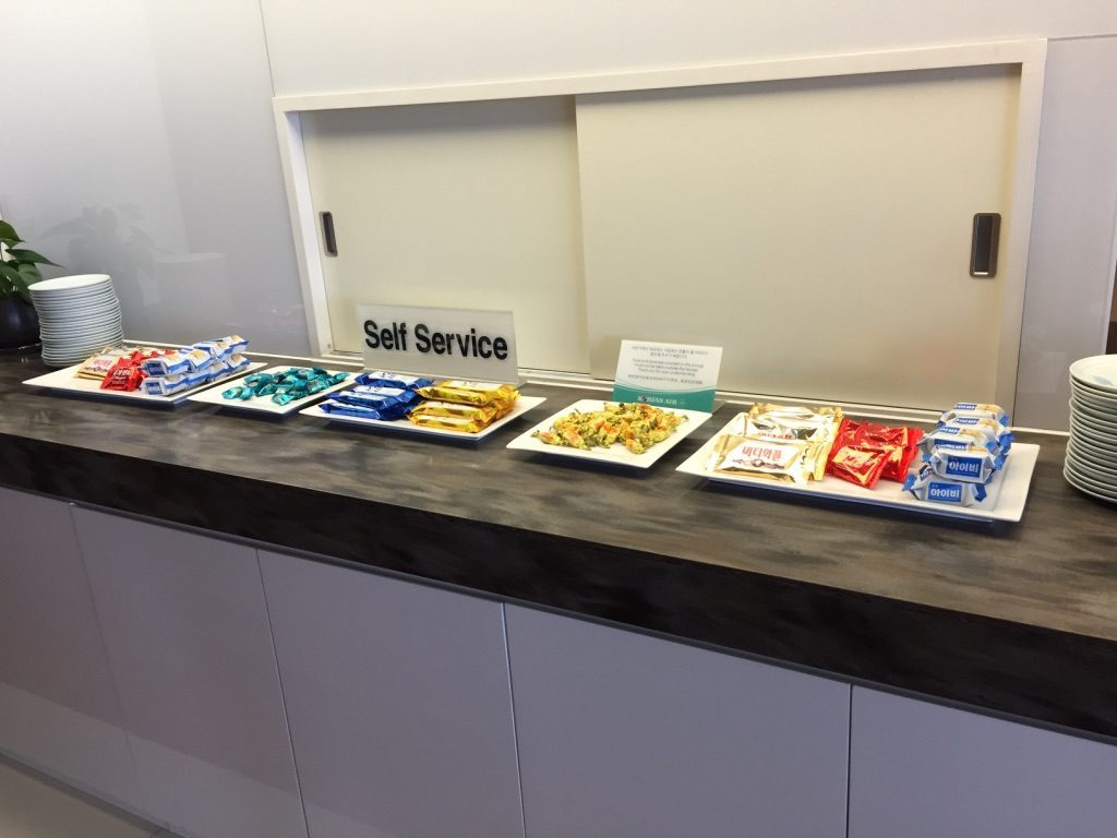 korean-air-lounge-jeju-food-3
