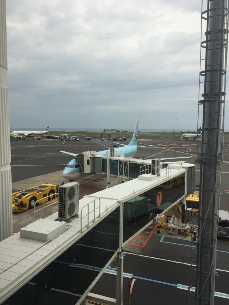 korean-air-lounge-jeju-views-2