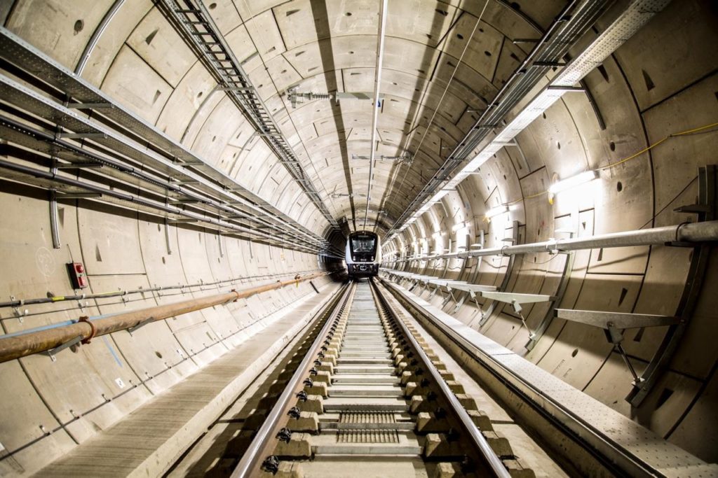 a train going through a tunnel
