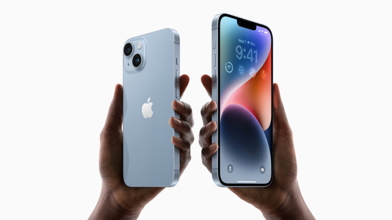 hands holding a cell phone